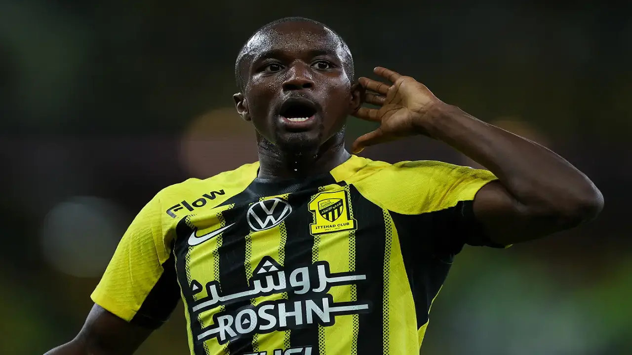 يضحي بملايين الاتحاد.. عملاق إيطالي يقترب من خطف موسى ديابي